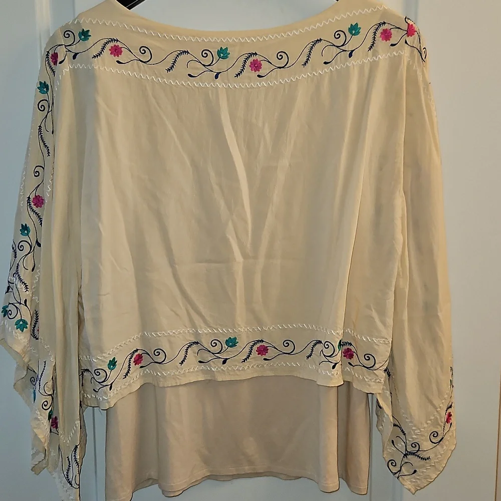 Chico’s Embroidered Tan Tiered Caftan Blouse, M/L, Boho, Floral, Festival - Picture 6 of 10